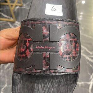 Salvatore Ferragamo Men's Black and Red Slide Sandals New in Box Size 10